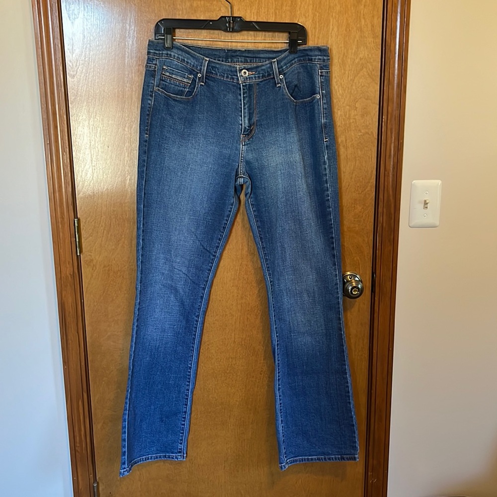 Levi’s Mid Rise Long Straight Leg Jeans